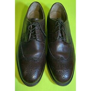 J & M 1850 Mens 10 Brown Wingtip  Shoes Made In India GUC